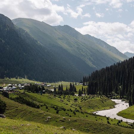 Teploklyuchenka Eco Yurt Camp Arashan酒店 外观 照片