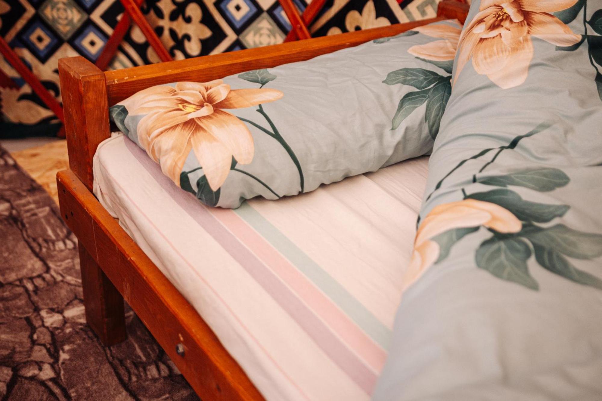 Teploklyuchenka Eco Yurt Camp Arashan酒店 外观 照片