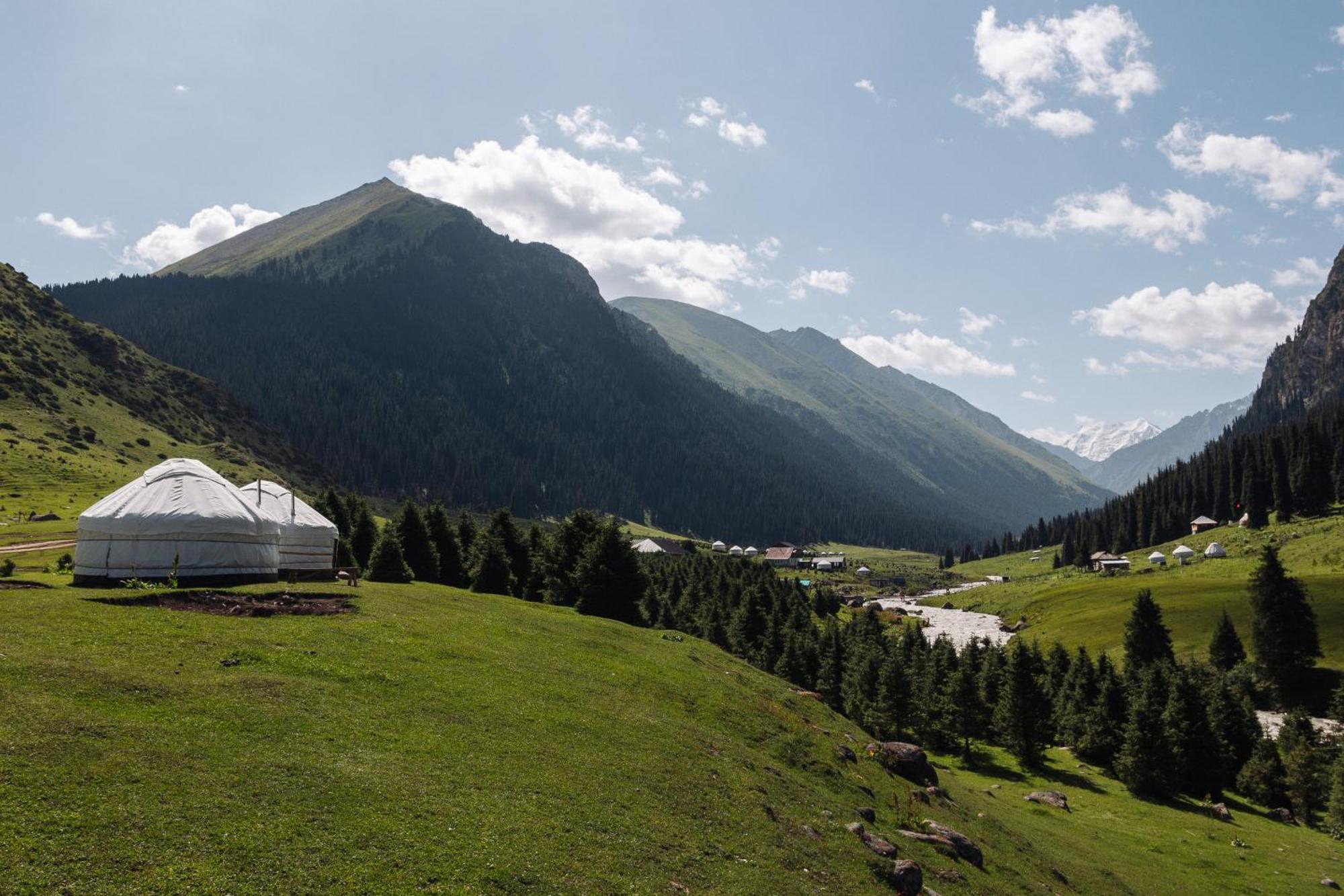 Teploklyuchenka Eco Yurt Camp Arashan酒店 外观 照片
