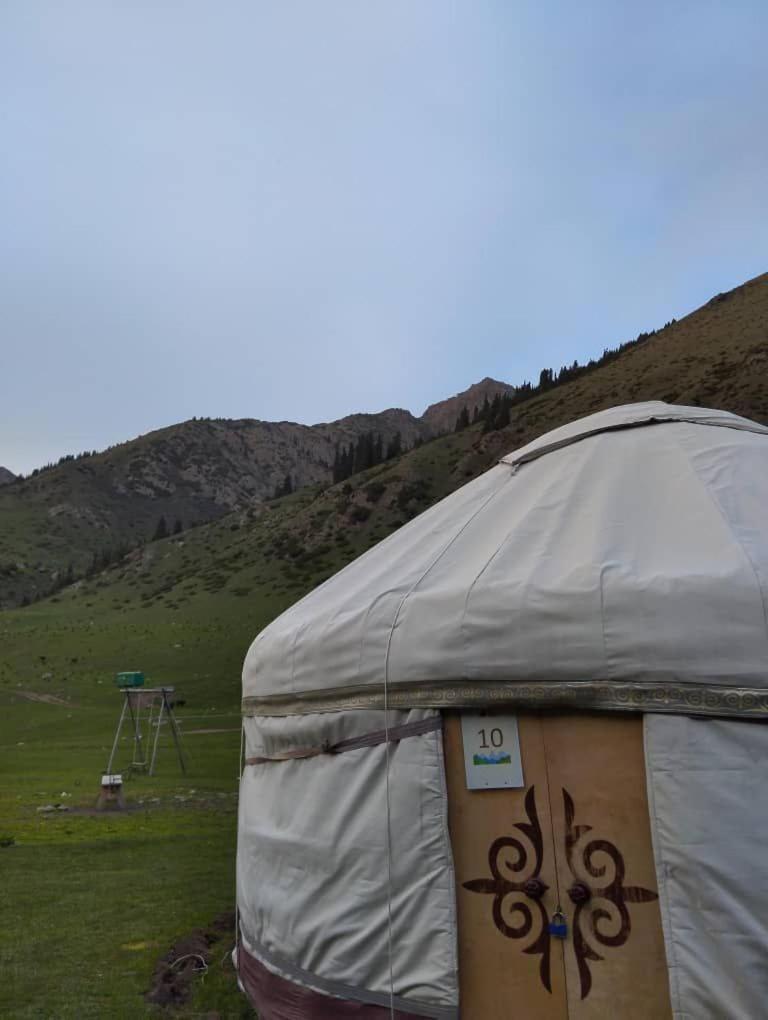 Teploklyuchenka Eco Yurt Camp Arashan酒店 外观 照片